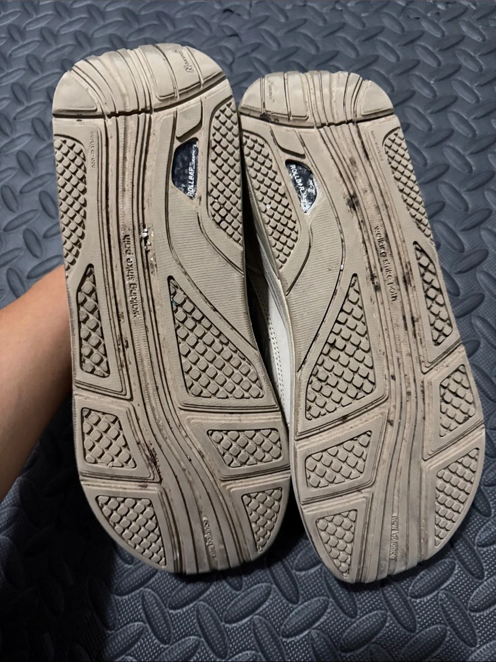 New Balance Womens 928 Walking Shoes Tan Suede Leather Comfort Sneakers Size 8